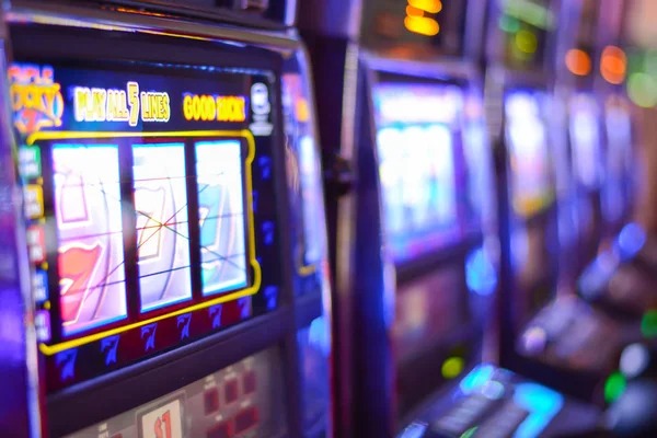 toke win Live Casino